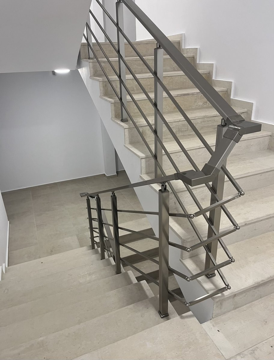 Алуминиев парапет тип 1