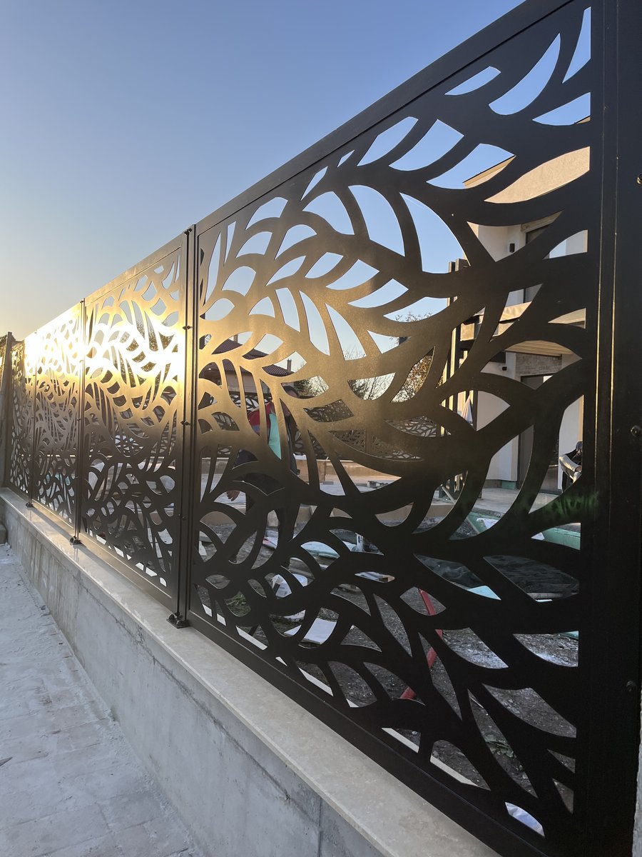 Метална ограда тип 2